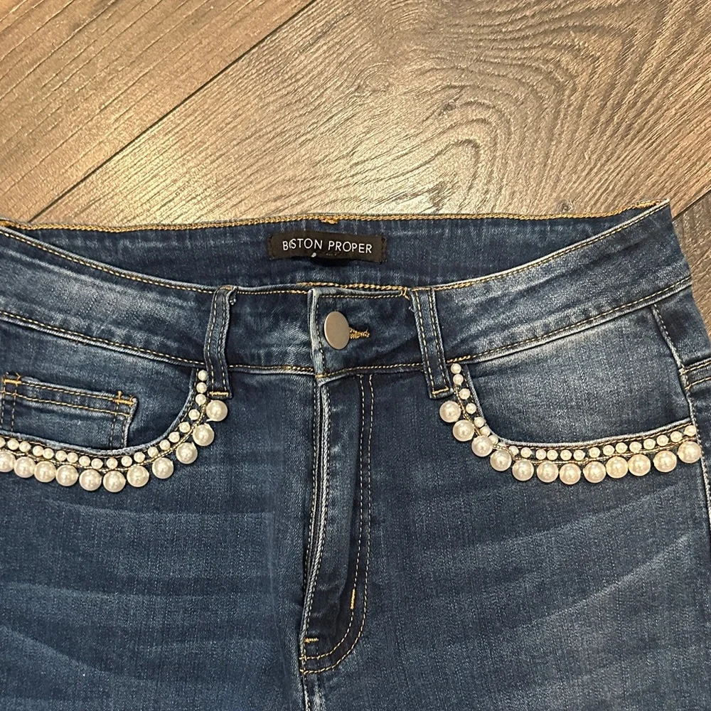 Fun Boston Proper Blue Jeans with Pearl Accents in Size 4 - Picture 4 of 5